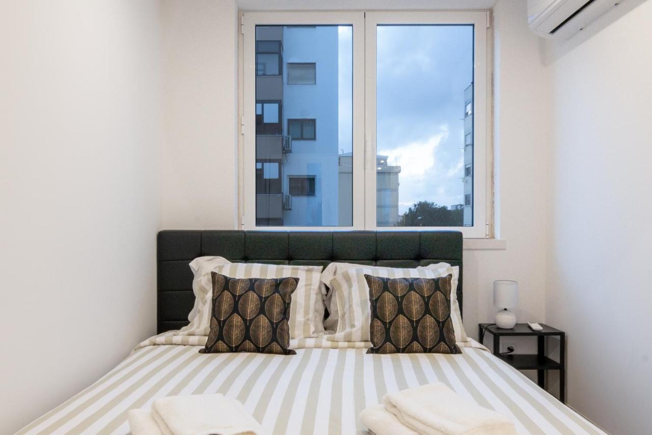 Stylish Apartment W/ River View By Lovelystay Oeiras Exterior photo